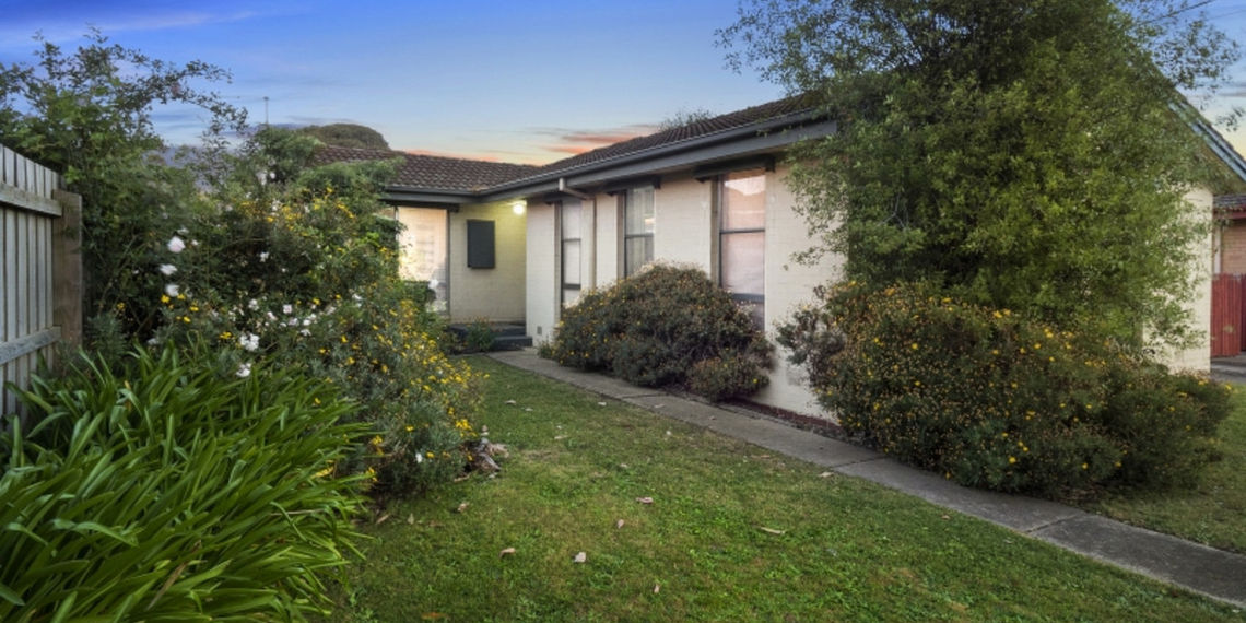 8 Illowa Street Mornington Victoria 3931 Real Estate For Sale Homesales Com Au