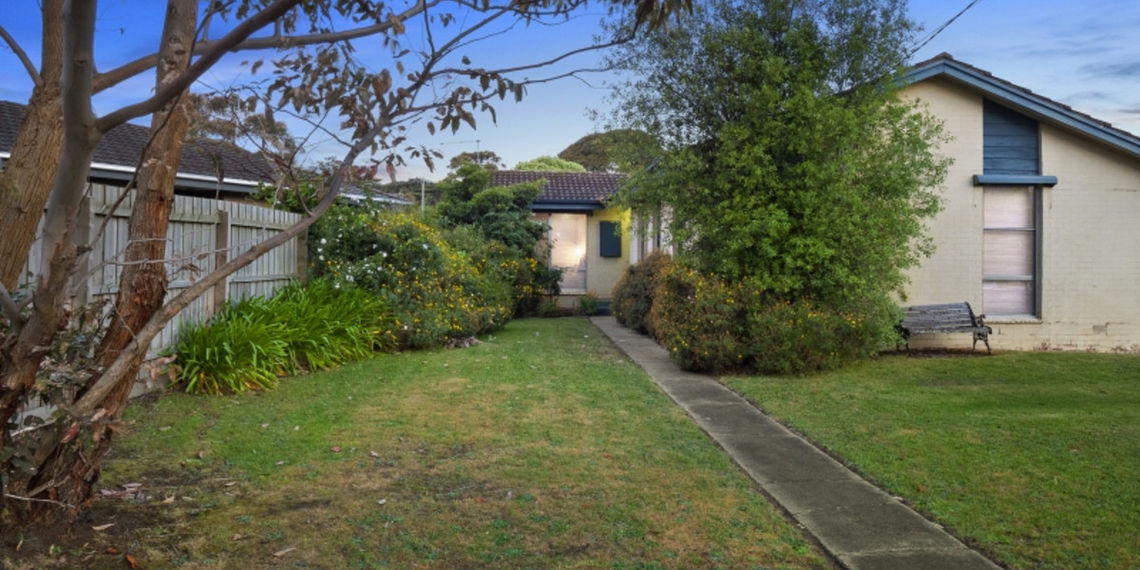 8 Illowa Street Mornington Victoria 3931 Real Estate For Sale Homesales Com Au